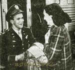 Peck greets sister